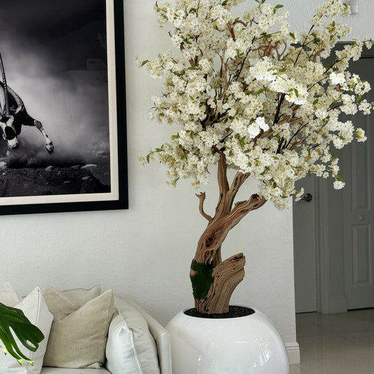 Vase globe blanc brillant avec cerisier personnalisé